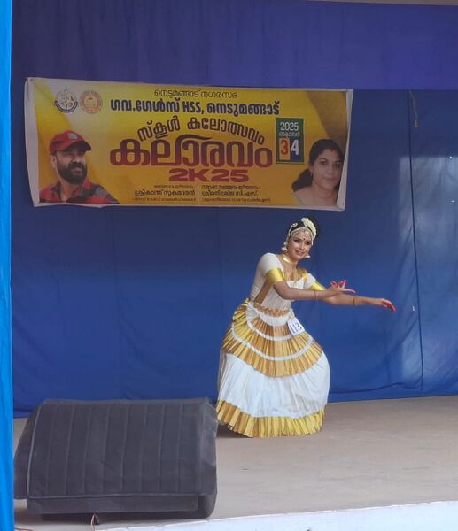 പ്രമാണം:42042 KALARAVAM2025 11.jpg