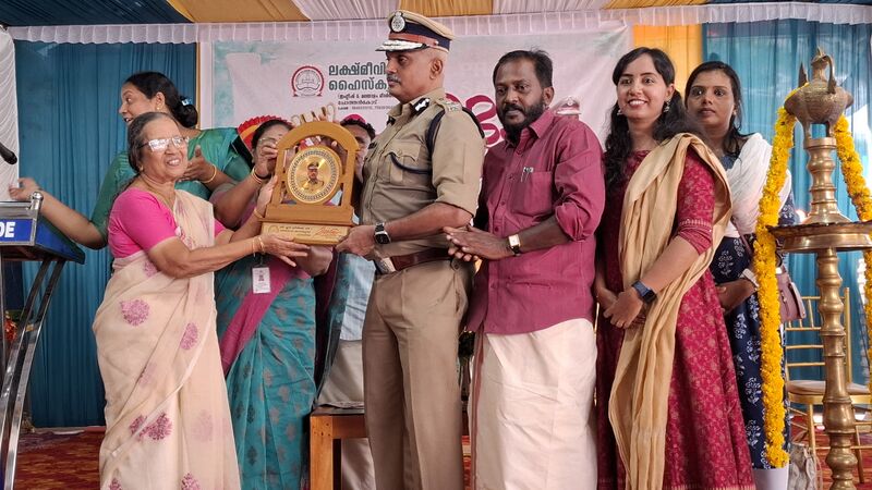 പ്രമാണം:43018-prathibhasangamam 4.jpg