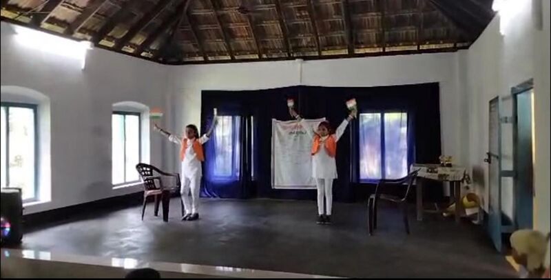 പ്രമാണം:Independence day2 23506.jpg