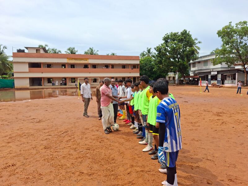 പ്രമാണം:12041 001.jpeg