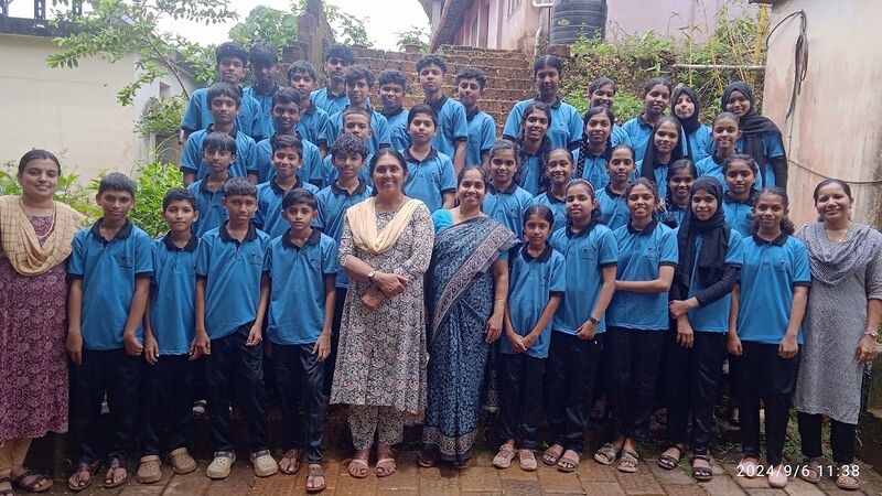 പ്രമാണം:13759-KNR-2024-27 batch.jpg