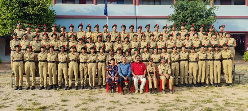 പ്രമാണം:15051 ncc group photo v.jpg