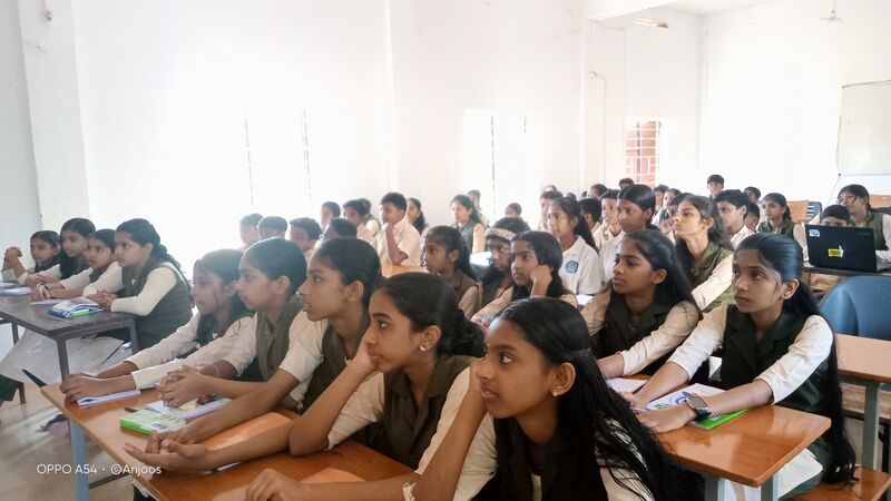 പ്രമാണം:16041 Shilpasala @24-25.jpg