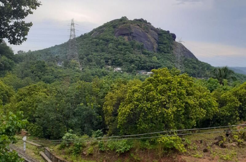 പ്രമാണം:40441 ottakkal pandavanpara.jpg