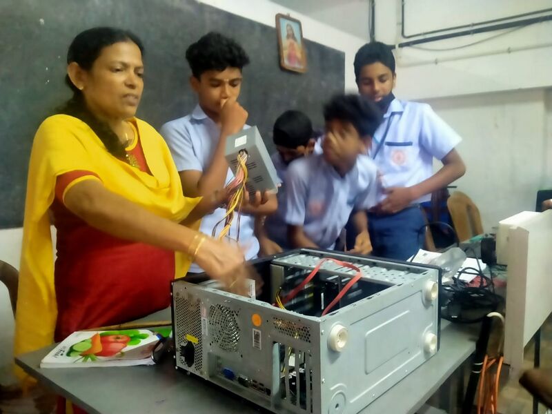 പ്രമാണം:AD22 33056 7.jpg