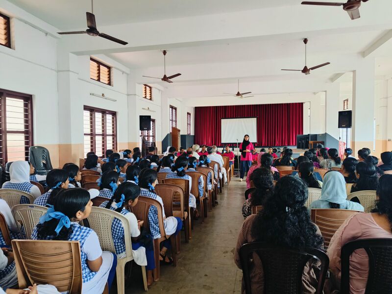 പ്രമാണം:16002 ammaariyan2 25.jpg