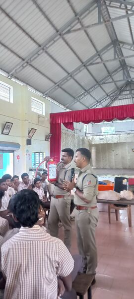 പ്രമാണം:22058 tsr mockdrill2 2025.jpg