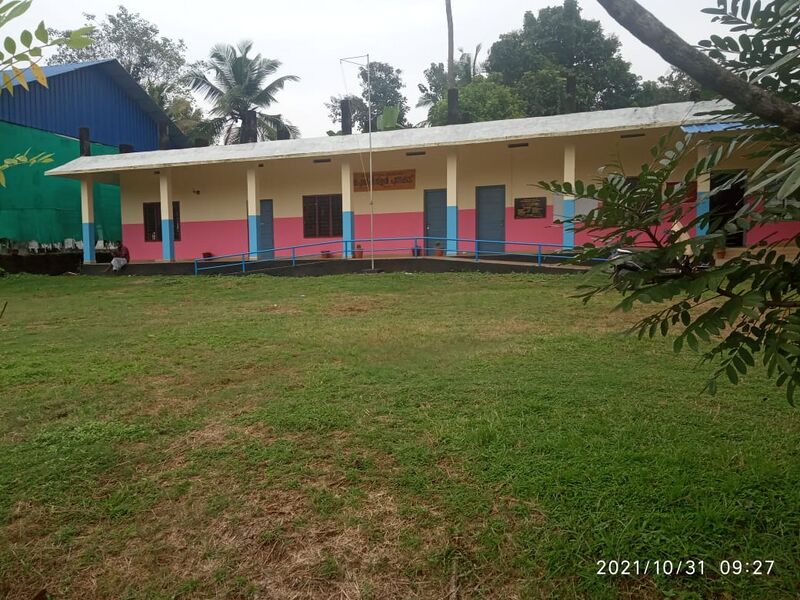 പ്രമാണം:27334 school pic.jpg