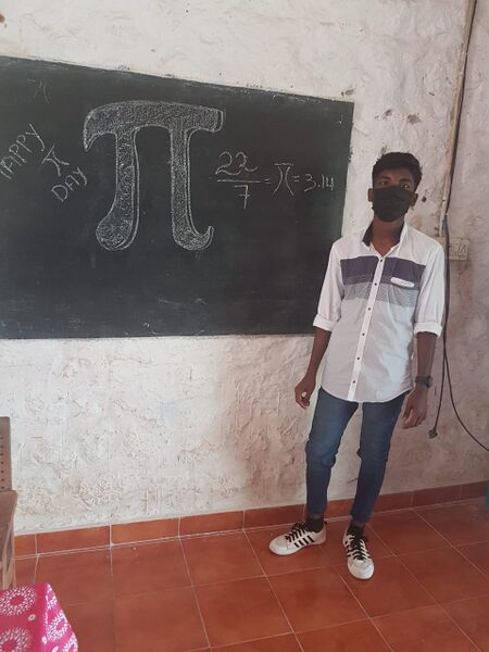 പ്രമാണം:38047 PiDay1.jpeg