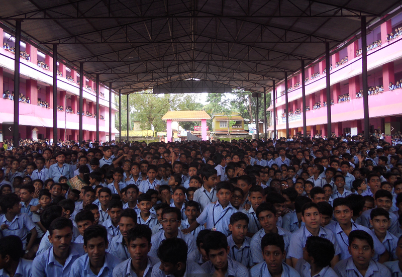 പ്രമാണം:40001 oLD pHOTOS6.png