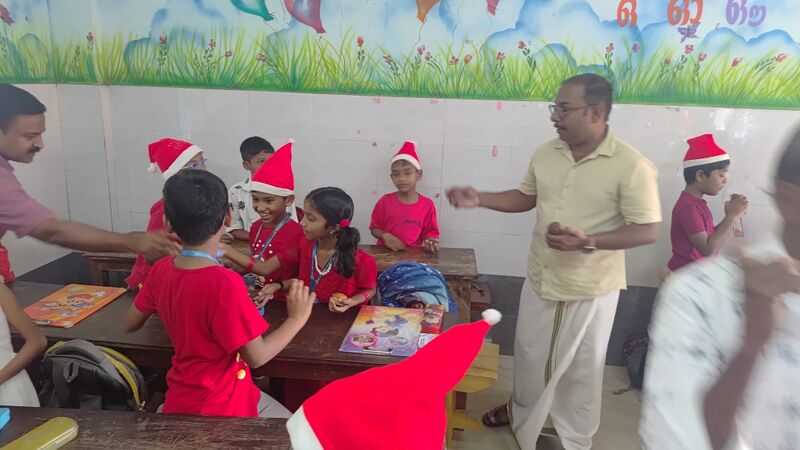 പ്രമാണം:42085 christmas 25 1.jpg