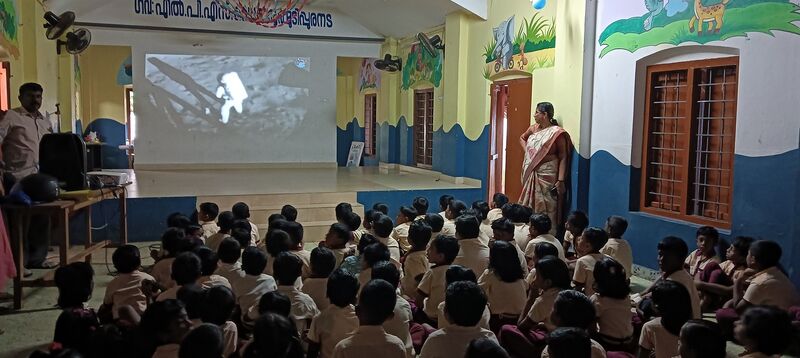 പ്രമാണം:44220 chandra 3.jpg