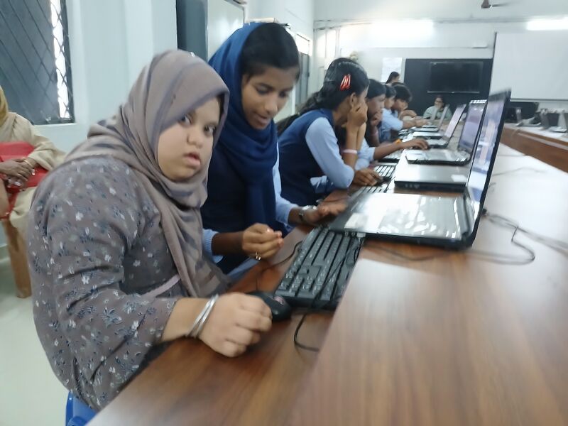 പ്രമാണം:21060 lk ied class5.jpg