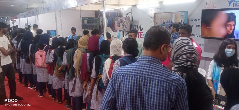 പ്രമാണം:42070 freedomfest2.jpg