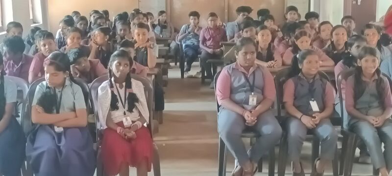 പ്രമാണം:46070 Anti Drug School Announcement.jpg