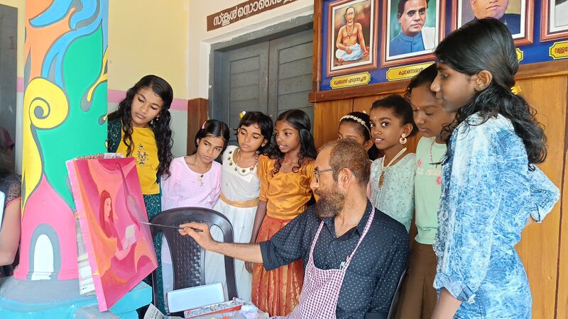 പ്രമാണം:BS21 KLM 39043 8.jpg