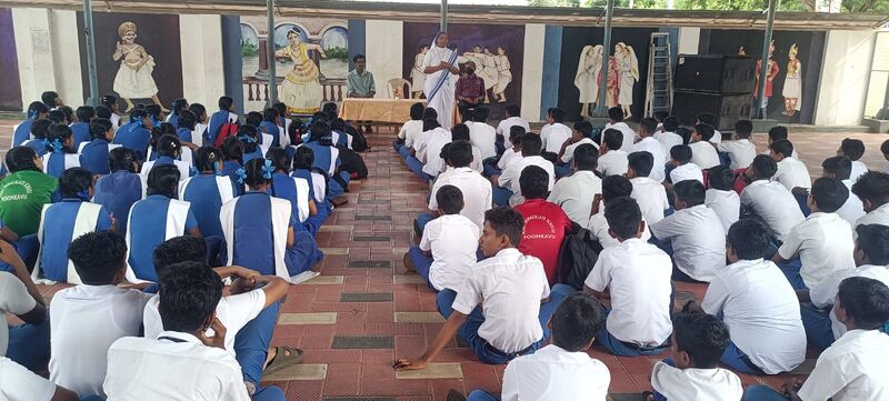 പ്രമാണം:Knowlwdgeclub 35052 234.jpeg