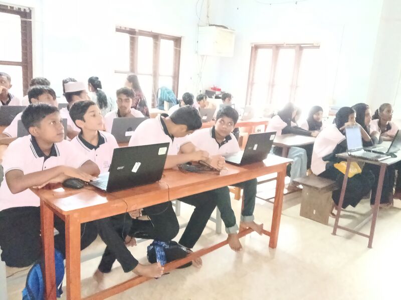 പ്രമാണം:LK 12069.jpg