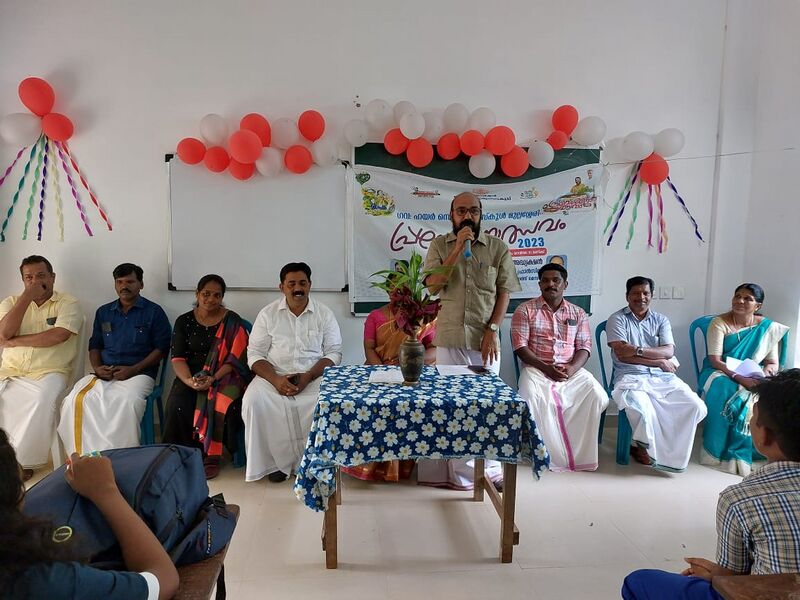 പ്രമാണം:Ward member.jpg