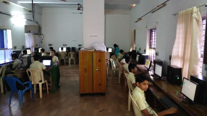 പ്രമാണം:18084 colab.jpg