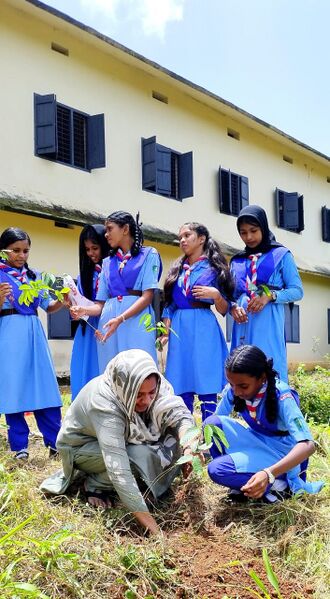 പ്രമാണം:19066 students.jpg