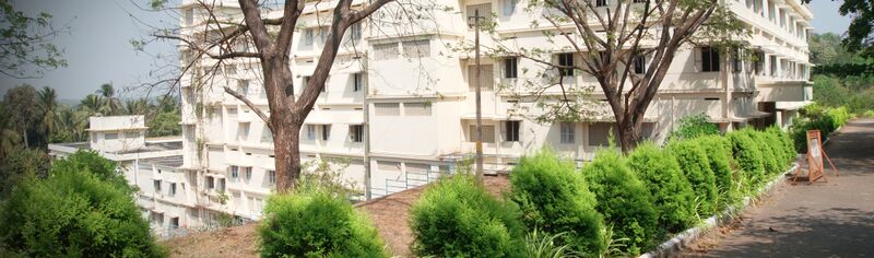 പ്രമാണം:20057 school campus1.jpg