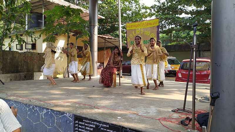 പ്രമാണം:31043-ulsavam1.jpg