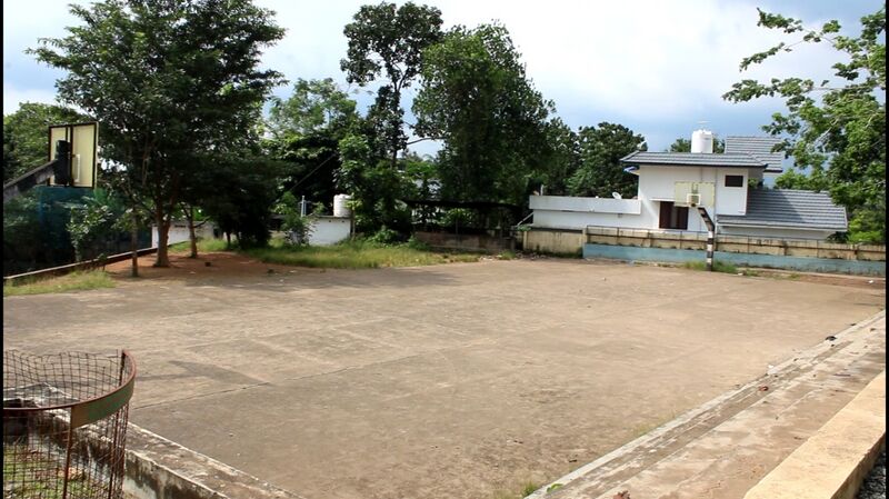 പ്രമാണം:37001 basketballcourt.jpeg