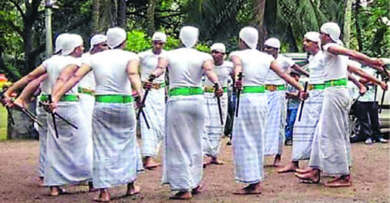 പ്രമാണം:47085Kol.jpg
