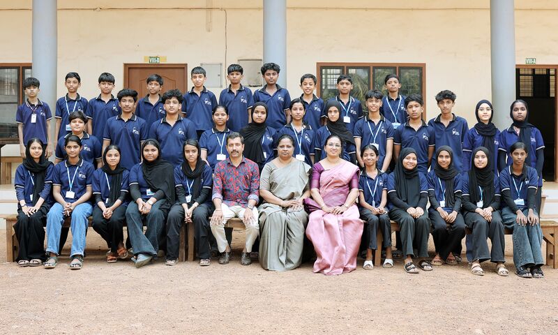 പ്രമാണം:48106 LK Batch 25-28.jpeg