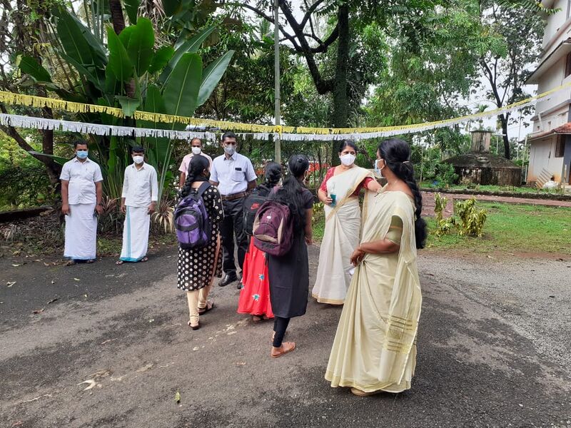 പ്രമാണം:BS21 KSD 12048 3.jpg