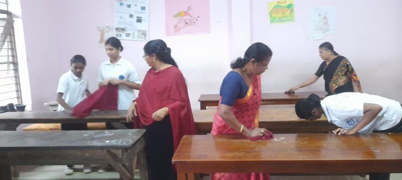 പ്രമാണം:Shucheekaaam 02.jpg