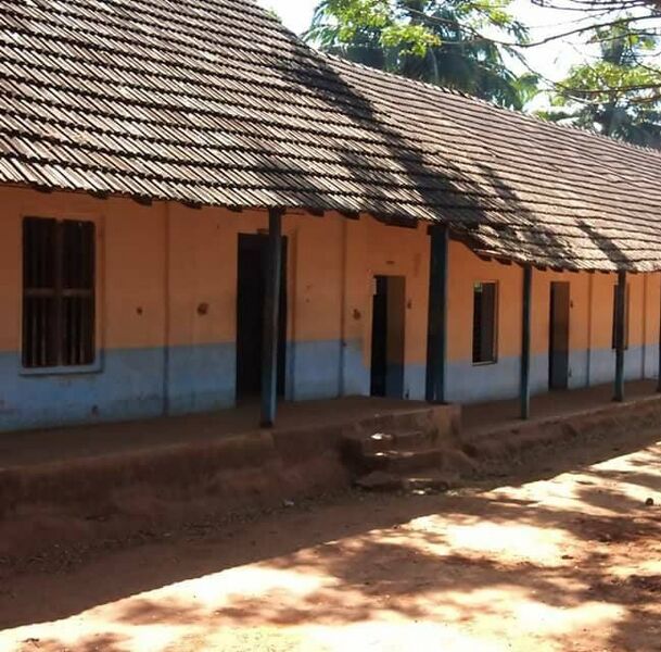 പ്രമാണം:22071 obldng.jpg