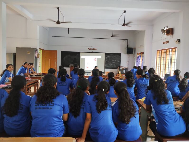 പ്രമാണം:31076 Camp2.resized.jpg