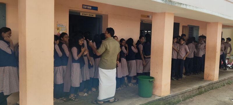 പ്രമാണം:41075 election4.jpg