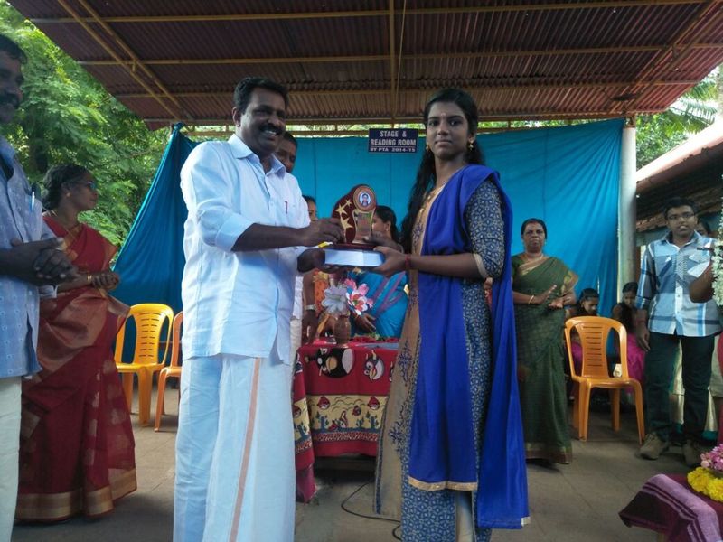 പ്രമാണം:44050 584.jpg