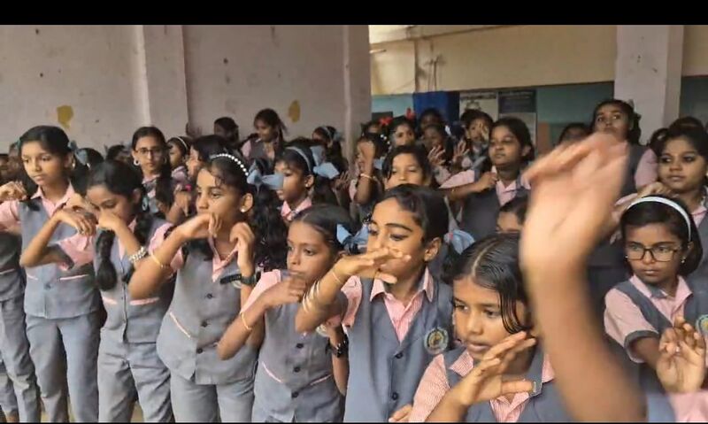 പ്രമാണം:BS TVM 44066 soomba.jpeg