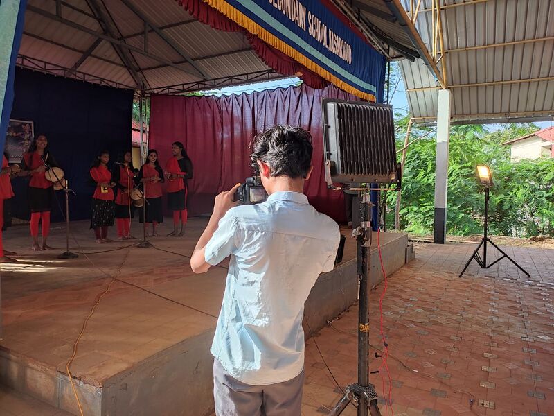 പ്രമാണം:11002 kalolsavam doc.jpg