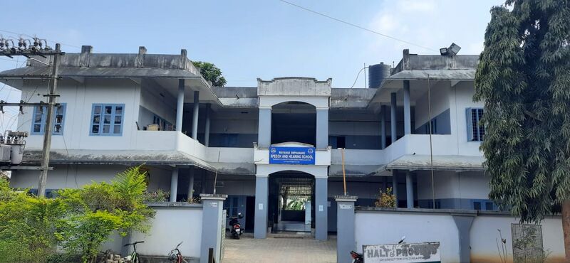 പ്രമാണം:15802 school photo .jpeg