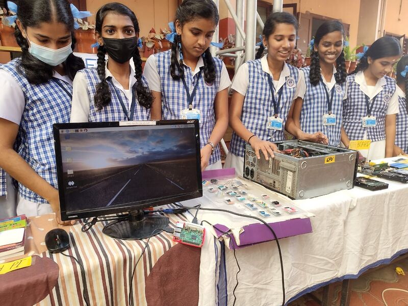 പ്രമാണം:16002 ITFEST8.jpeg