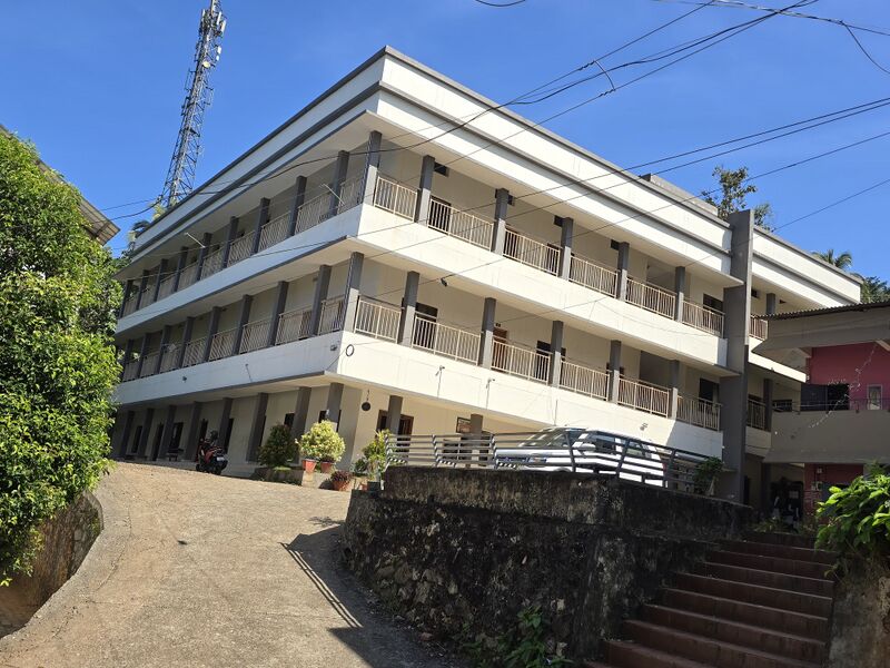 പ്രമാണം:18069 hitechimage2.jpeg