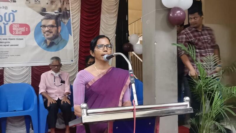 പ്രമാണം:20002 tinkering3.jpg