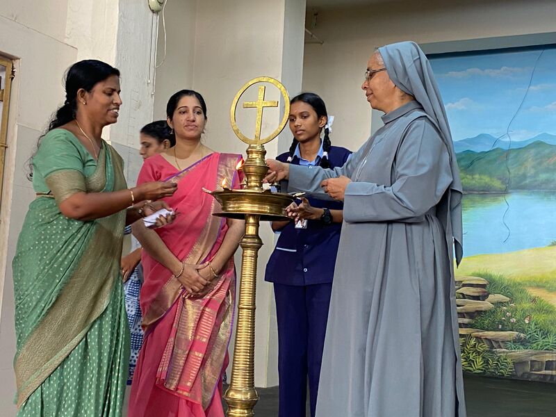 പ്രമാണം:22053 schoolyouthfestival.jpg