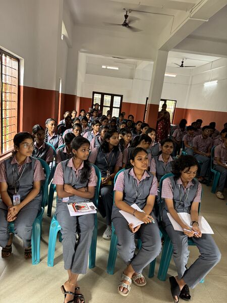 പ്രമാണം:31043 nss law 3 25.jpg