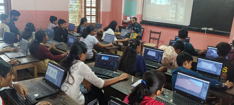 പ്രമാണം:400000 LK dist camp Animtion.jpg