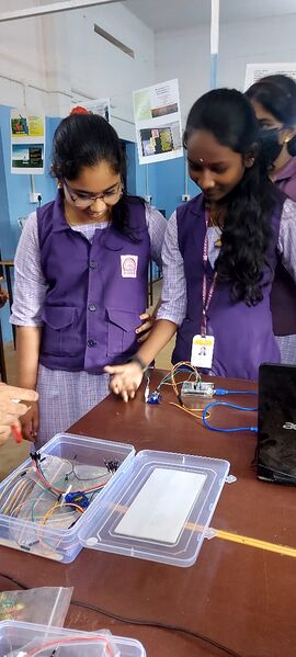 പ്രമാണം:43018-freedom fest 2.jpg