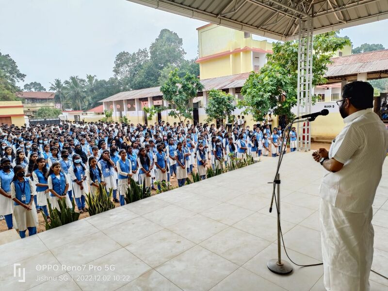 പ്രമാണം:44018 dd6.jpg