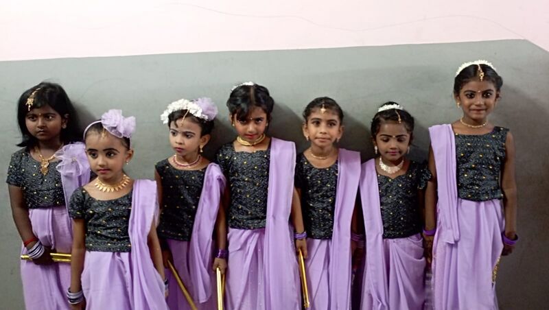 പ്രമാണം:44228-melam247.jpg