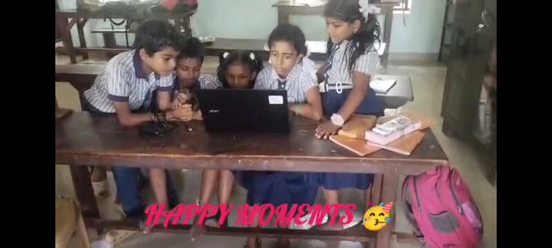 പ്രമാണം:Computer class.jpg