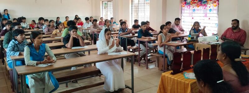 പ്രമാണം:Quiz competition golden jubilee.jpg